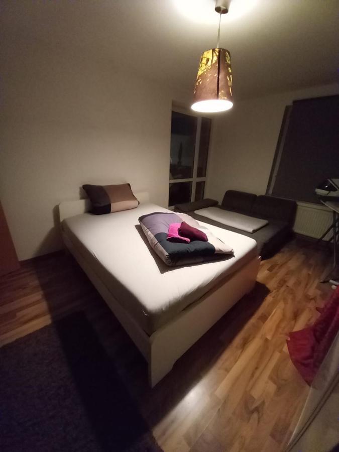 Apartamento Tolle Private 2-zimmer Im Szene Berlin-friedrichshain *
