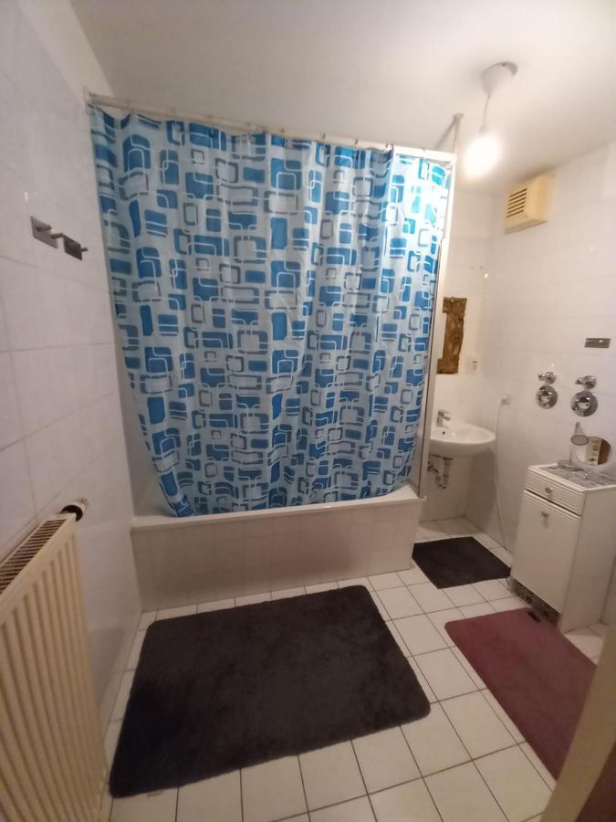 Tolle Private 2-zimmer Im Szene Berlin-friedrichshain Apartamento Berlín